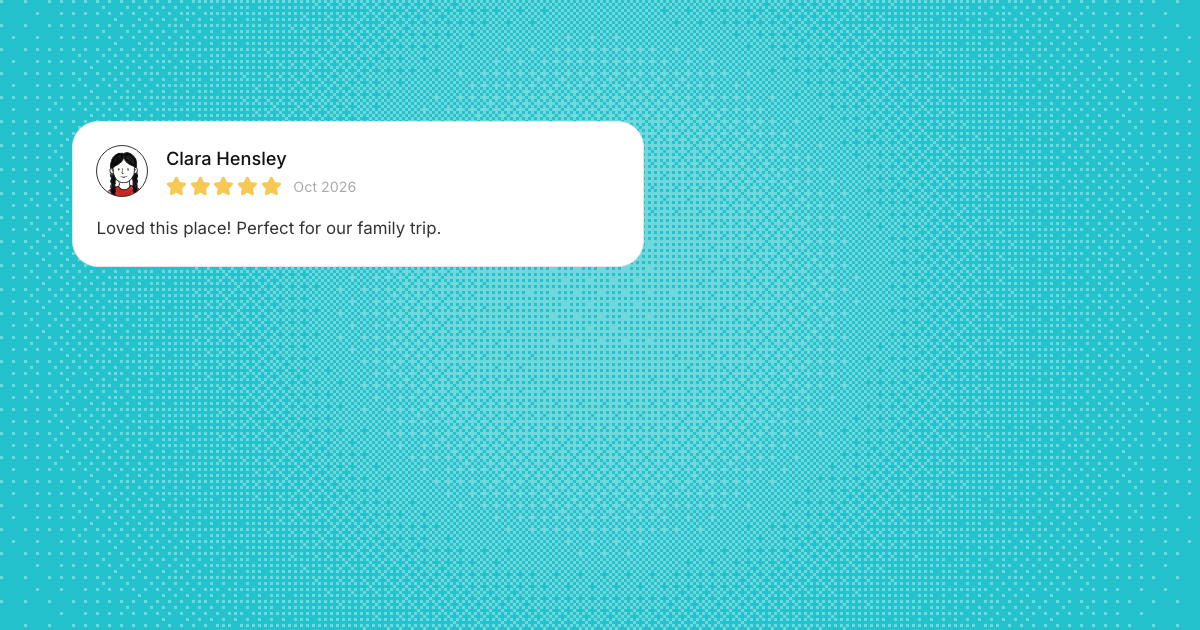 A generic review reply next to a specific one that names the kids, the pool, the walk to dinner and the fenced yard
